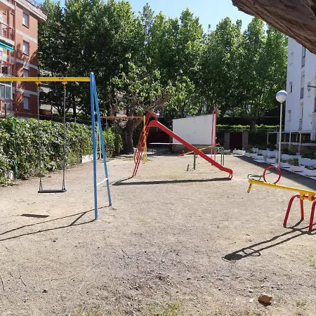 Corcega Palm Beach - Piscina Y Jardin Салоу